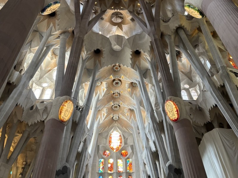 Adiós and Bienvenue!